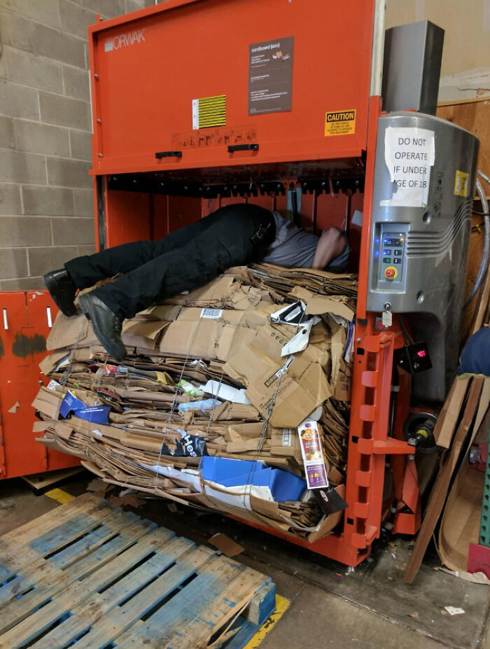 30 Times Workers Did Something So Unhinged, They Became Office Legends For All The Wrong Reasons