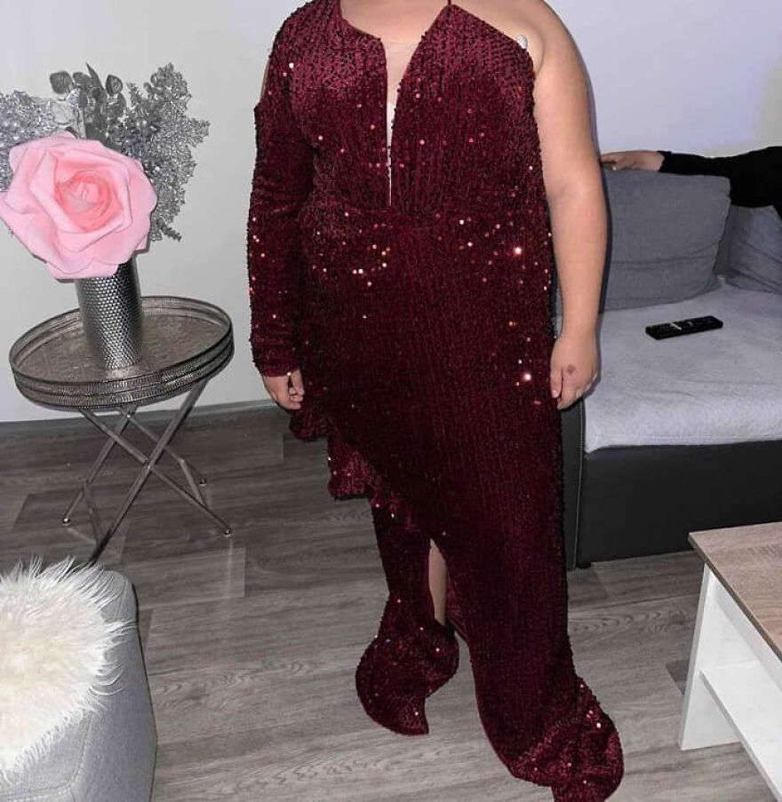 Found This On Facebook Marketplace 😍 She Said Those Are Very Pretty Dresses Good For A Wedding 😛