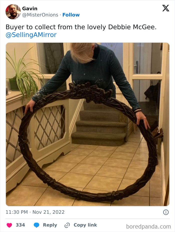 People-Selling-Mirrors-Funny-Pics