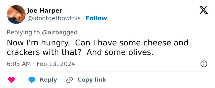 Ariana Grande&rsquo;s Roast-Worthy Costume Comes With Serving Of Laughs As Fans Compare It To Meat