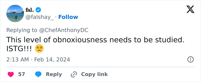 Man&rsquo;s Outraged Post About Fellow Passenger Provokes Hilarious Twitter Thread