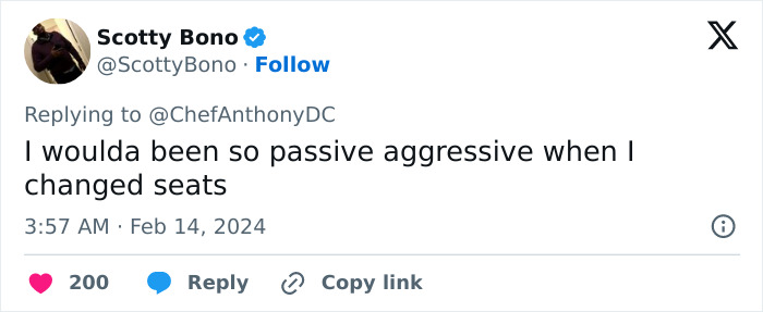 Man&rsquo;s Outraged Post About Fellow Passenger Provokes Hilarious Twitter Thread