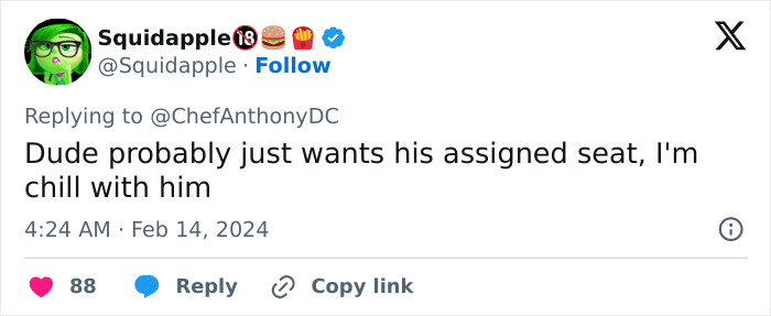 Man&rsquo;s Outraged Post About Fellow Passenger Provokes Hilarious Twitter Thread