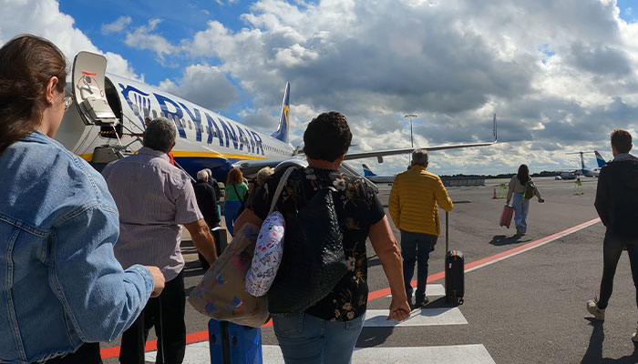 Man Banned From Airline For Disrupting A Flight&mdash;Except He Wasn&rsquo;t Even On It