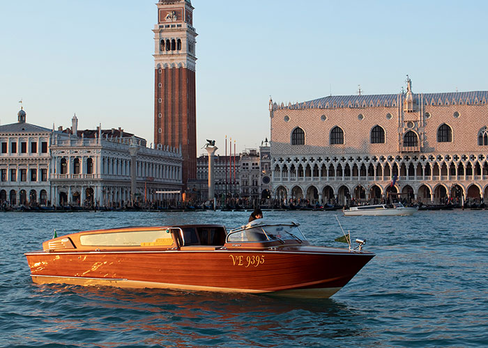 "Gross&rdquo;: People React To Kanye West Confirming Venice PDA Incident With Bianca Censori