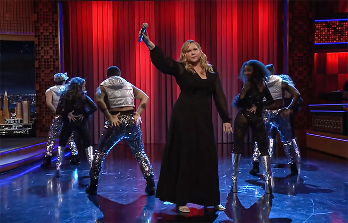 &ldquo;I Feel Strong And Beautiful&rdquo;: Amy Schumer Responds To Body-Shaming Trolls In Powerful Post