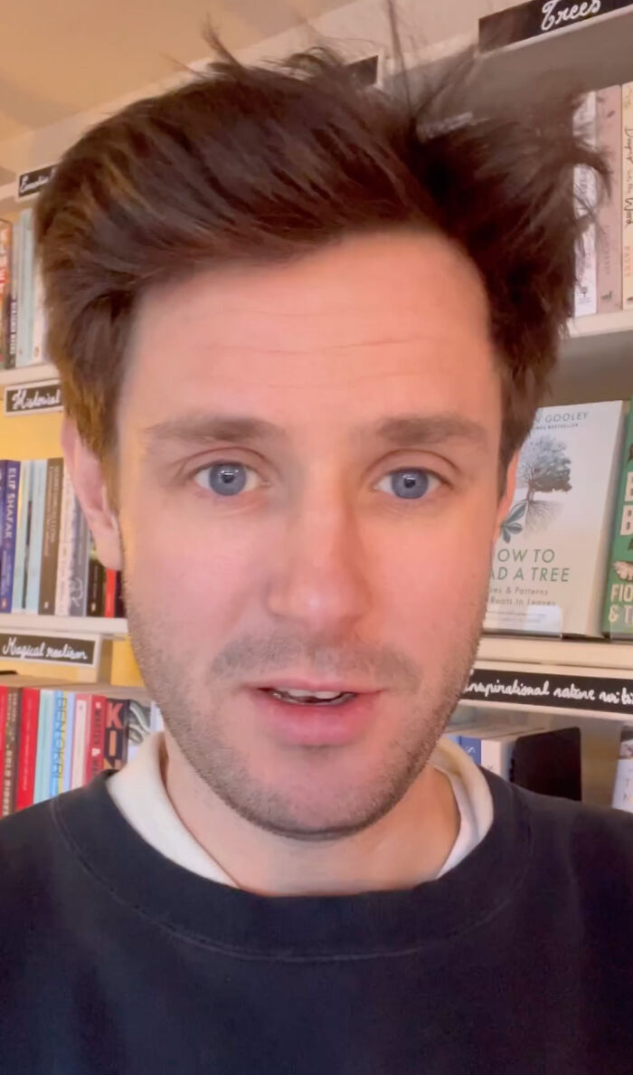 Bookstore Was Making $12 Before Owner Asked The Internet For Help, Was Revived For A New Life