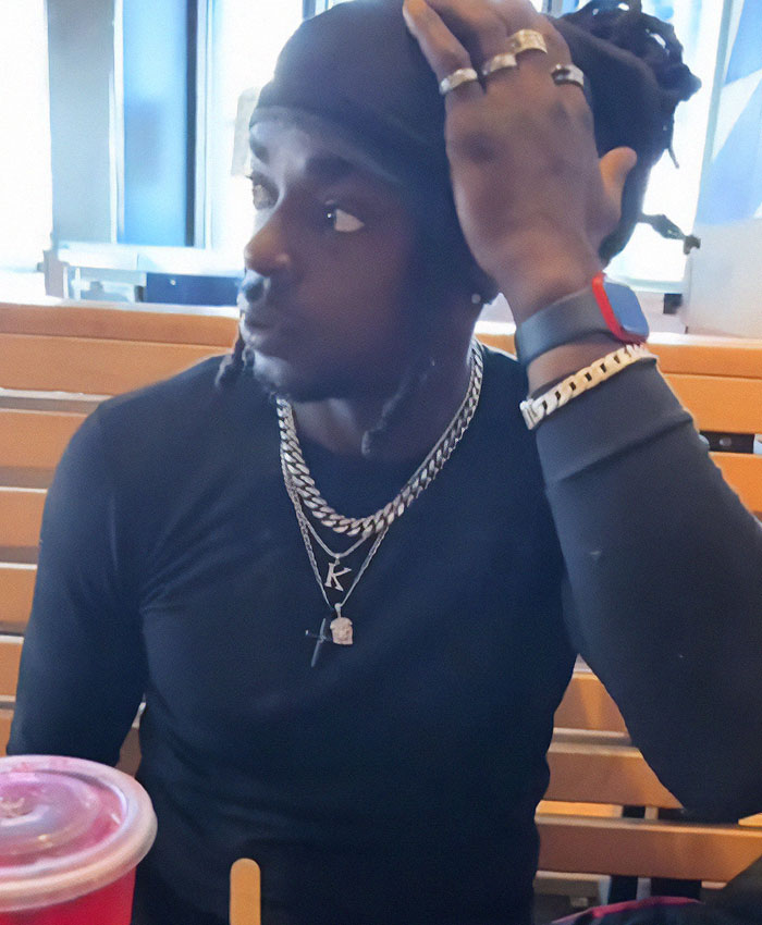 &ldquo;You Dressed For Shake Shack&rdquo;: Woman Slams Date For Restaurant Choice, But Internet Defends Him