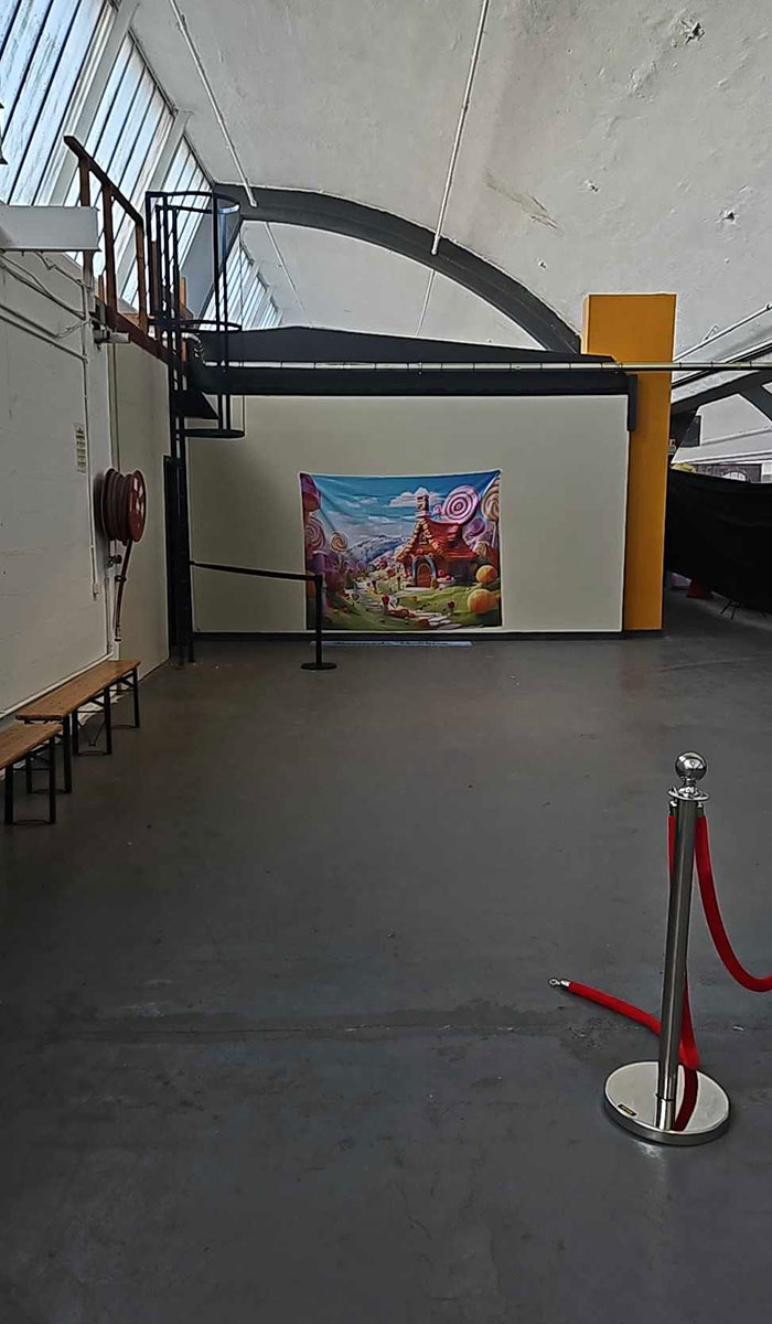 Terrible Willy Wonka &lsquo;Immersive Chocolate Experience&rsquo; Makes People Chuckle After Pics Go Viral