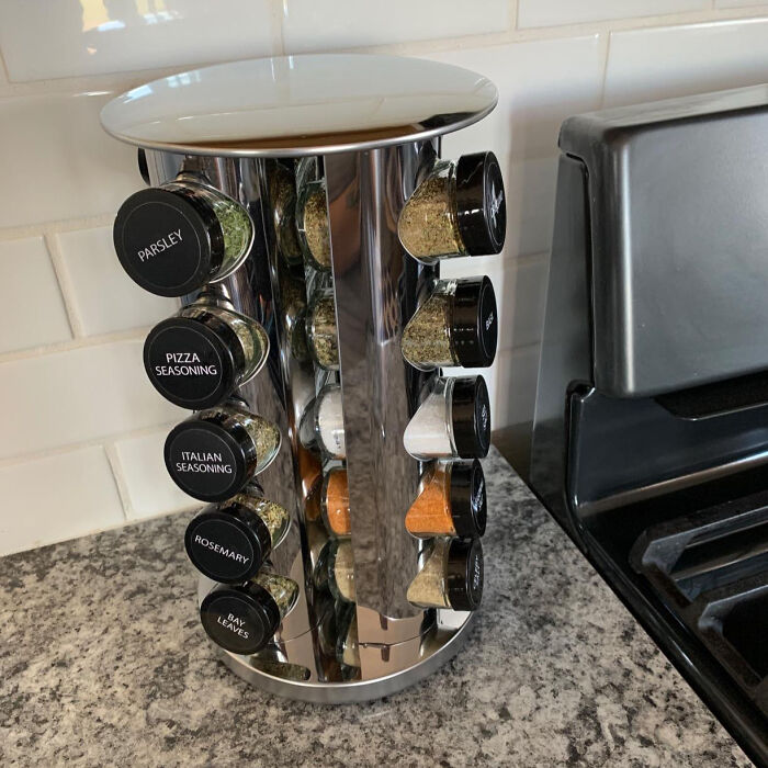 Kitchen Elegance: 20-Jar Spice Rack With Free Refills For 5 Years!