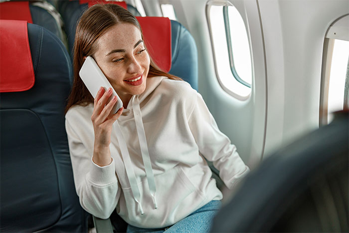 34 Frequent Fliers Share Unwritten Rules That Passengers Should Follow On Airplanes