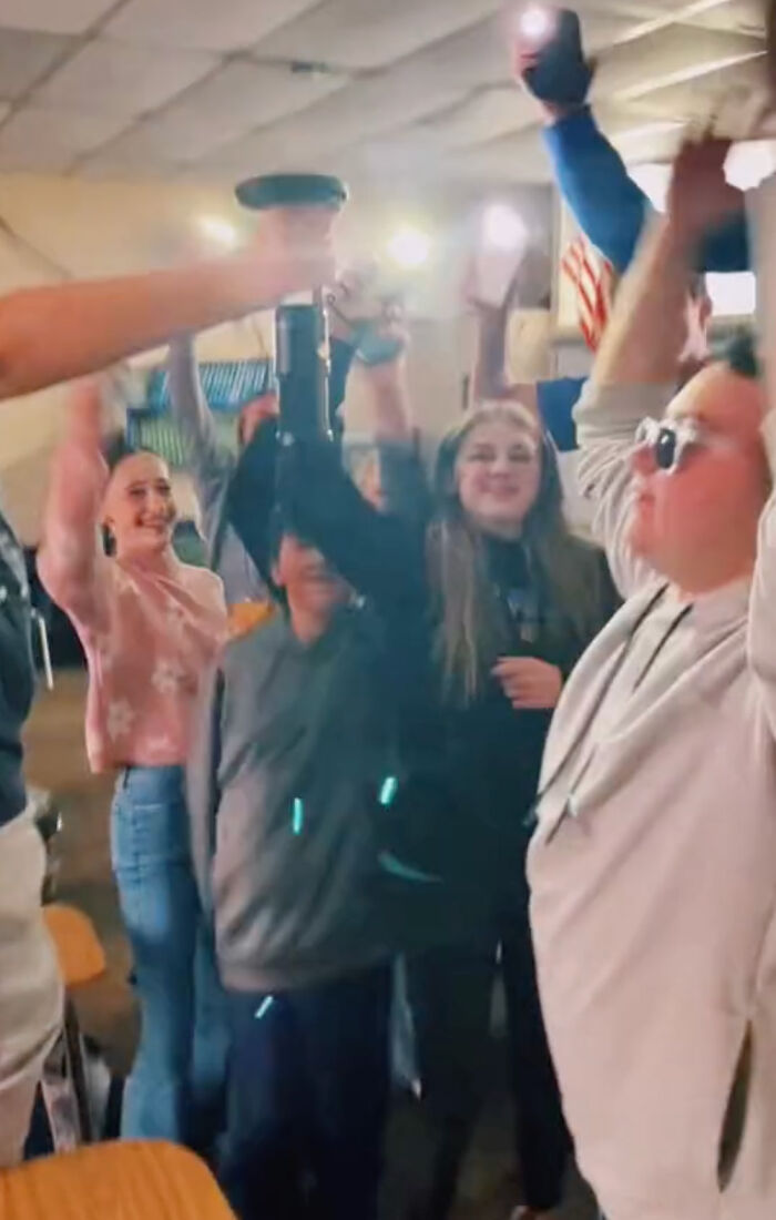 Kids Learn About Ancient Greece With The Help Of Video Game Assassin&rsquo;s Creed In This Teacher&rsquo;s Class