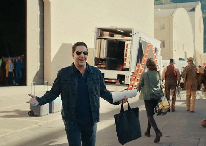 &ldquo;You Gotta Forget Something&rdquo;: Jennifer Aniston Can&rsquo;t Recognize David Schwimmer In Super Bowl Ad