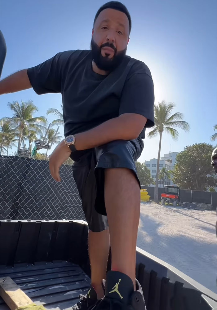 &ldquo;Get Off Your High Horse&rdquo;: People React To DJ Khaled&rsquo;s Shoe-Saving Antics At Miami Food Festival