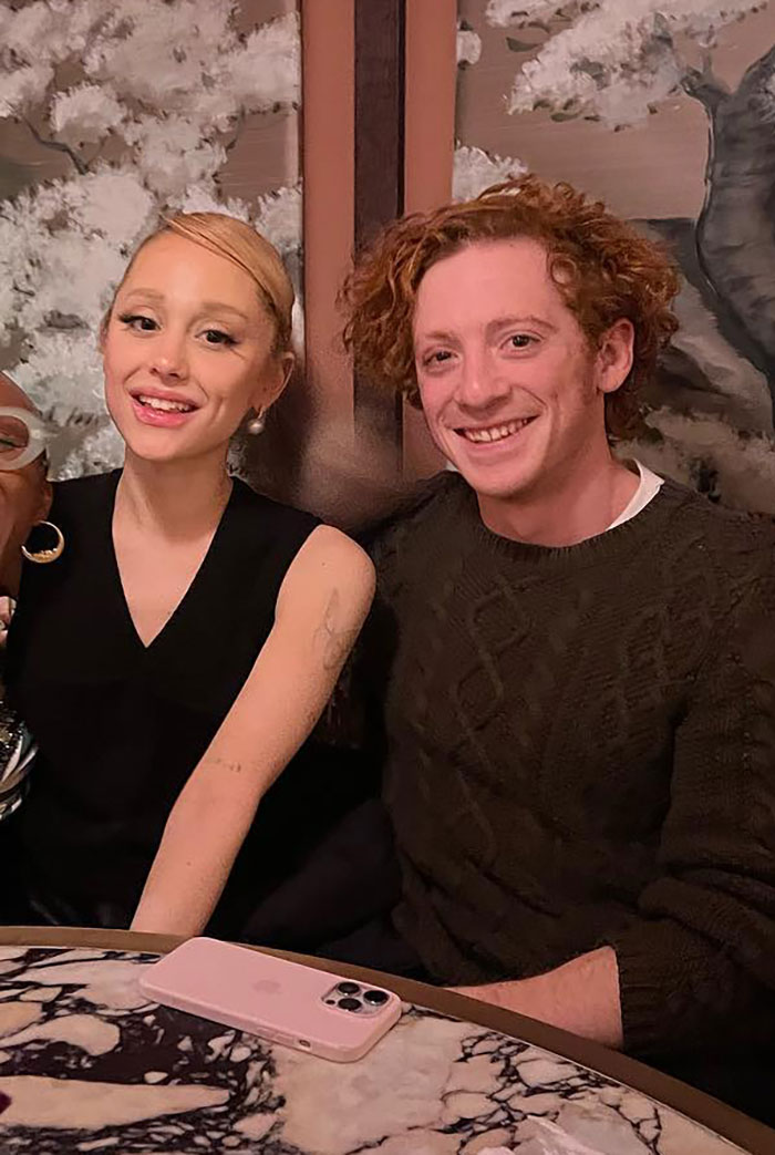 “The Gaslighting Is Insane”: Ariana Grande Renews Backlash Amidst Ethan Slater Cheating Scandal “The Gaslighting Is Insane”: Ariana Grande Renews Backlash Amidst Ethan Slater Cheating Scandal