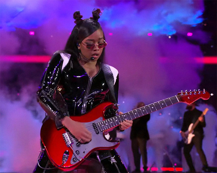 &ldquo;North West On The Guitar?&ldquo;: People Don&rsquo;t Recognize H.E.R. During Usher&rsquo;s Super Bowl Show