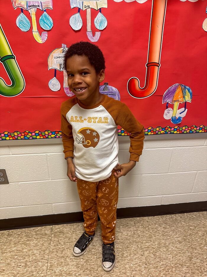 Bus Driver Helps Out A Student Crying Over Being Unprepared For Pajama Day At School