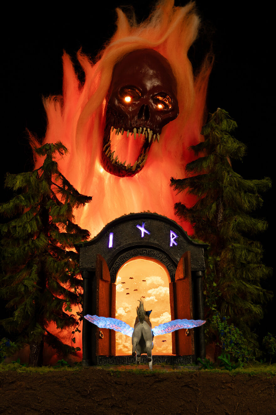 I Made An Epic Fantasy Diorama "The Flaming Gatekeeper"