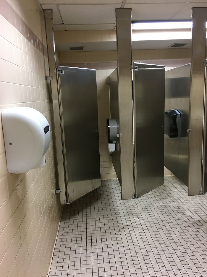 30 Times Workers Did Something So Unhinged, They Became Office Legends For All The Wrong Reasons