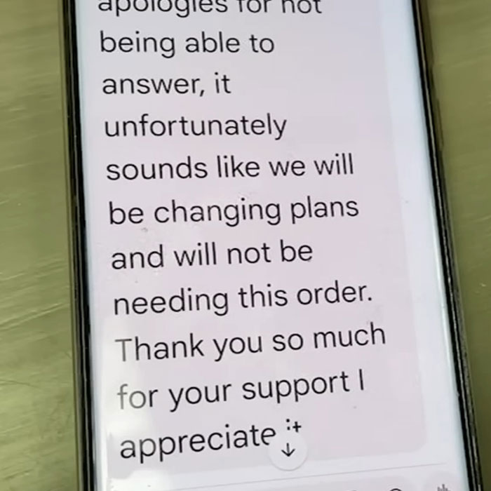 &ldquo;My Hopes Were Shattered&rdquo;: Tesla Cancels $2k Order For 2,000 Pies After Bakery Made Them