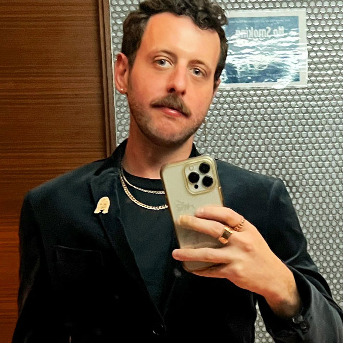 Hospitalized Customer Cancels Dinner Reservation And Restaurant&rsquo;s "Gross" Response Goes Viral