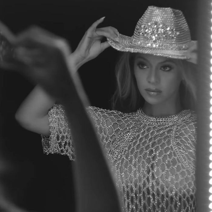 &ldquo;Just Like A Dog&rdquo;: Fans Blast John Schneider For &ldquo;Racist&rdquo; Remarks About Beyonc&eacute;&rsquo;s Country Album