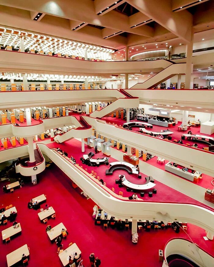 The Toronto Reference Library