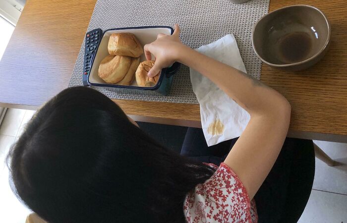 Posting On The Behalf Of My 8 Year Old Sister Who Unironically Eats And Enjoys Sweet Brioche With Soy Sauce