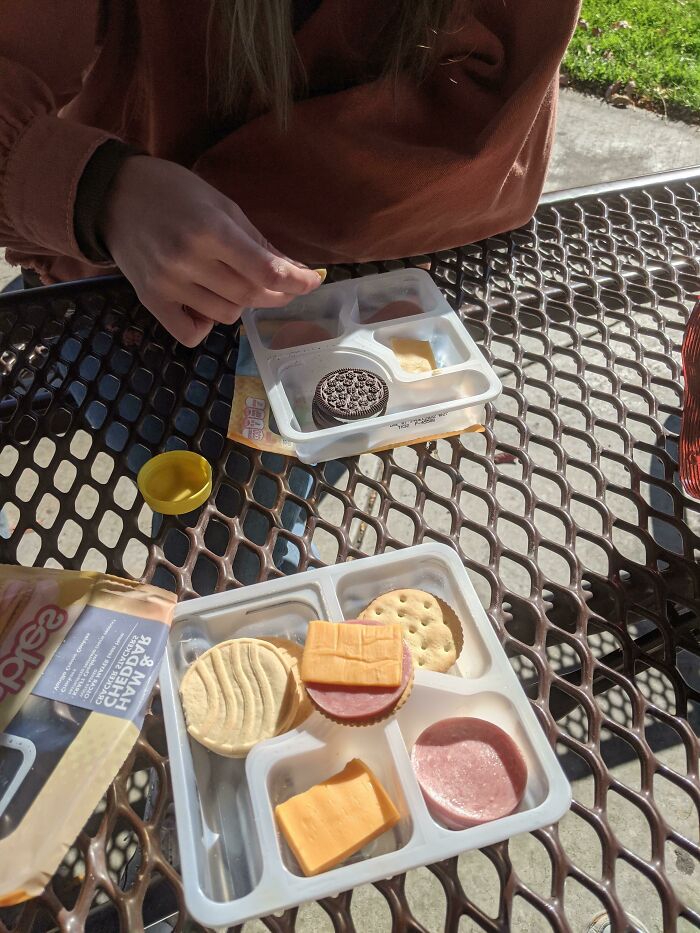 I'm Broke, But On A First Date... I Think It Went Okay. She Hasn't Texted Me Back In A Week, She's Probably Busy