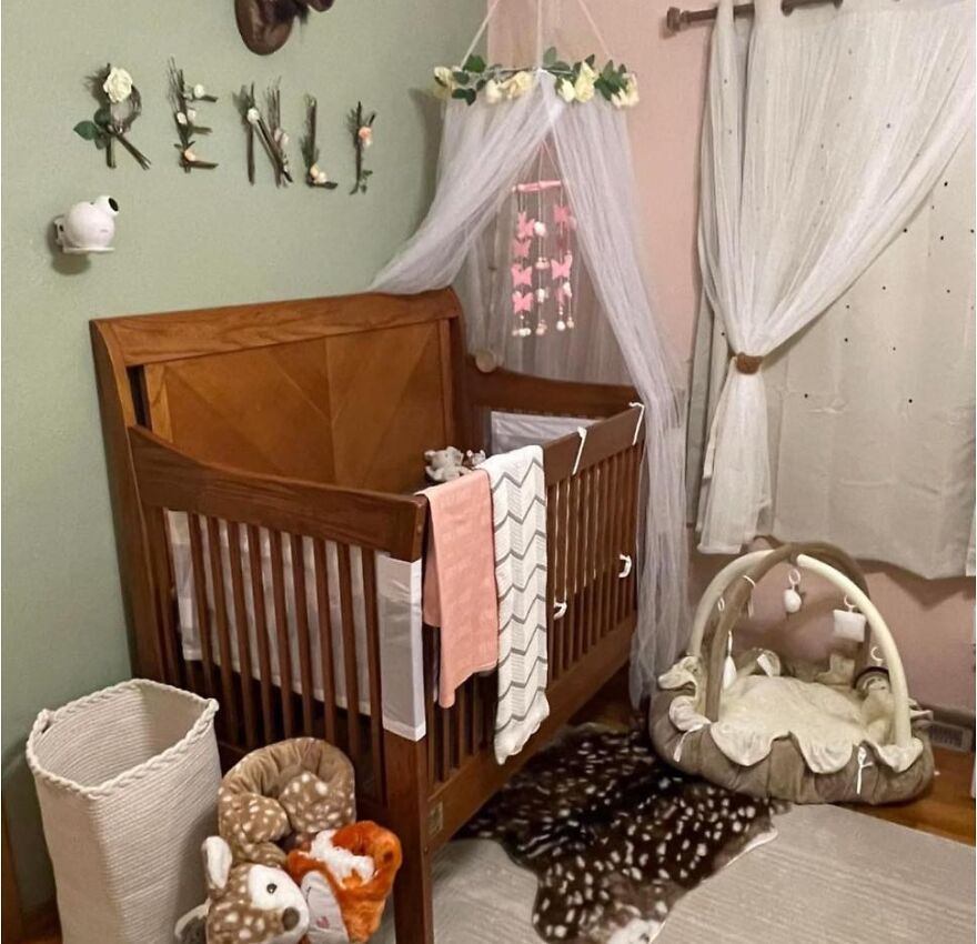 That’s Uh Unique 🫡