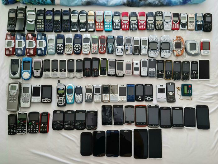 My Collection Of Vintage Mobile Phones, Ongoing Since 2006!