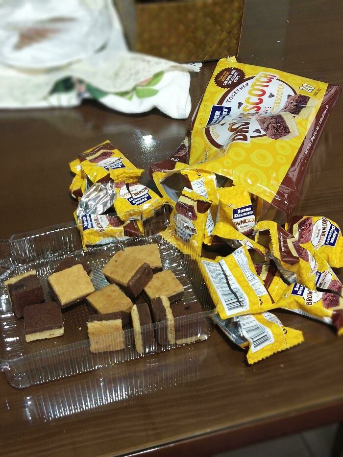 Each Brownie-Butterscotch Bite Inside The Tray Was Individually Packed