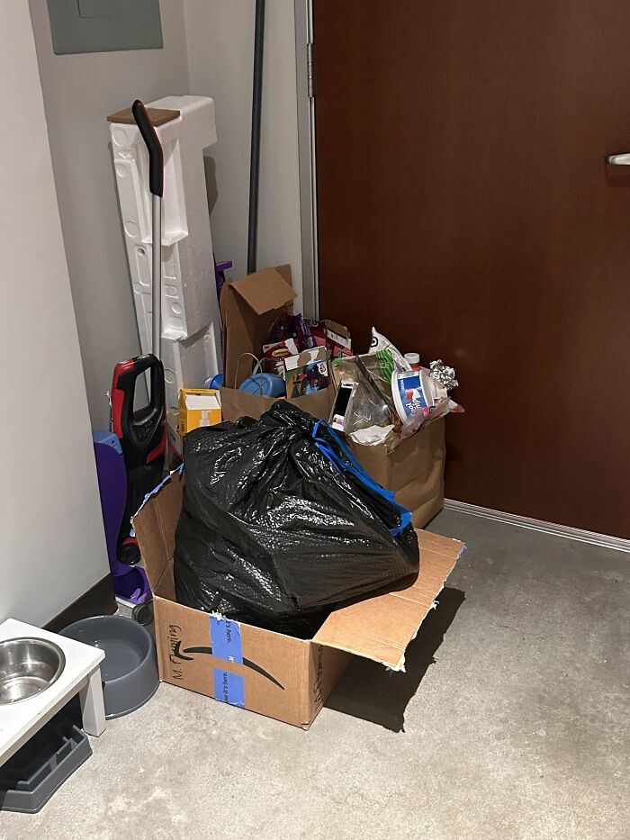 My Roommate Leaves A Trash Bag Full Of Her Trash On The Floor While It’s Leaking Everywhere, She Said The Trash Chute Doesn’t Fit It