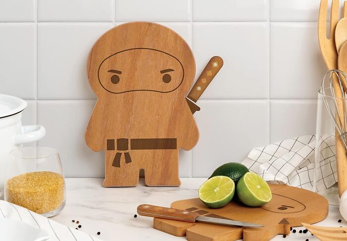 Elevate Your Kitchen Prep With The Cutting Board & Knife Set By OTOTO: A Stylish And Practical Addition To Your Culinary Arsenal!