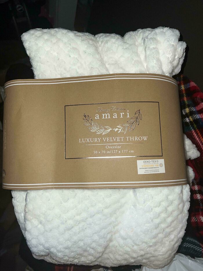 For Christmas My Boyfriend’s Mom Regifted Me This Blanket That I Had Recently Gifted Her For Her Birthday