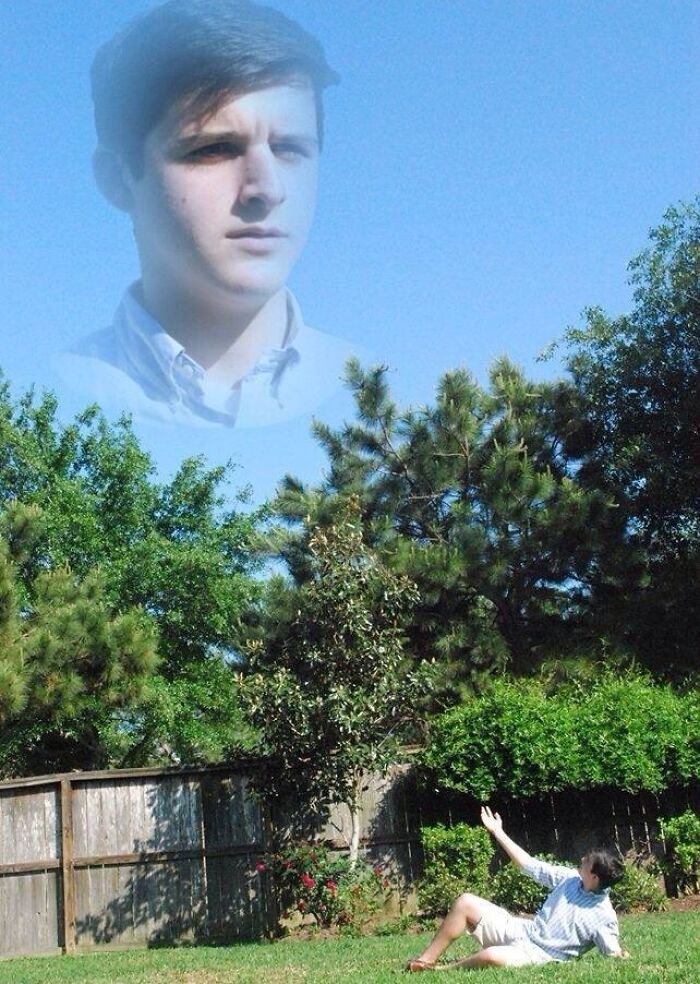 Mom Asked Me To Take Some Graduation Pictures. She Didn't Appreciate What I Had In Mind