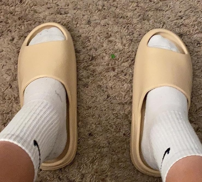  Cloudy Slippers: These Slippers Are Fluffy, Light, And Fun