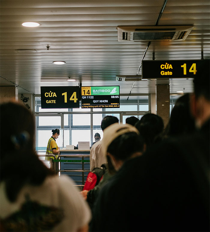 34 Frequent Fliers Share Unwritten Rules That Passengers Should Follow On Airplanes