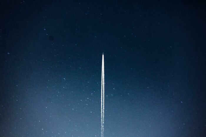 Someone Asked “What Are Some ‘That Was Way Too Close’ Moments In History?“, And 24 Peeps Delivered