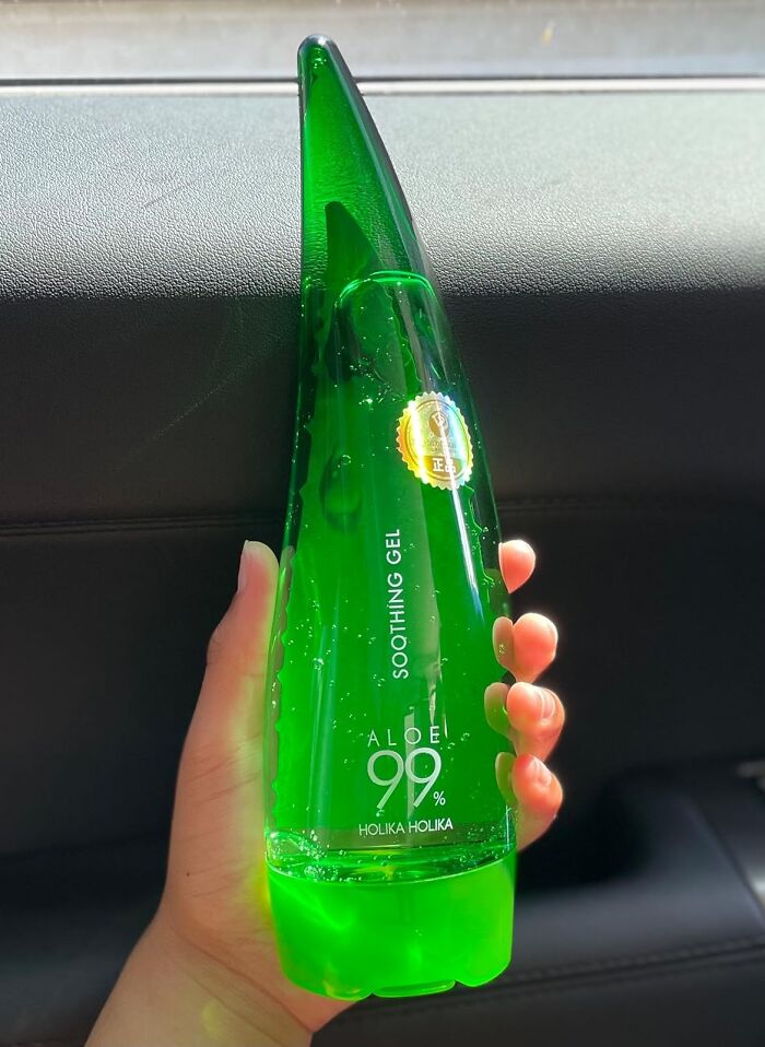 Soothe, Smooth, & Hydrate: Holika Holika Aloe Gel Does It All!