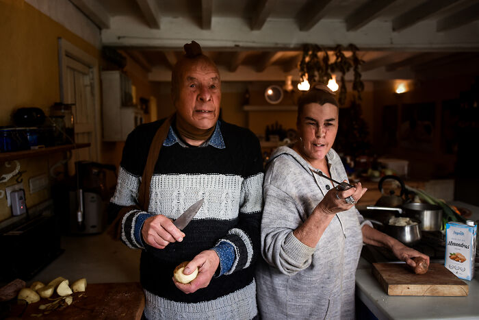 This Is The Weirdest Family Photo Album You Will Ever See (28 Pics)