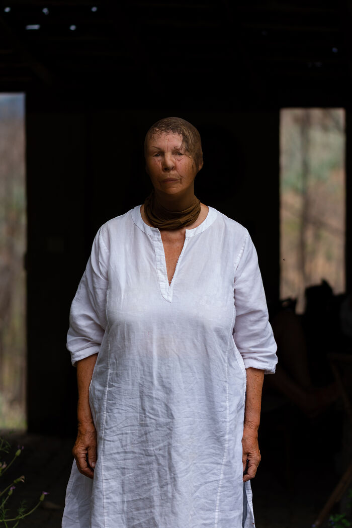 This Is The Weirdest Family Photo Album You Will Ever See (28 Pics)