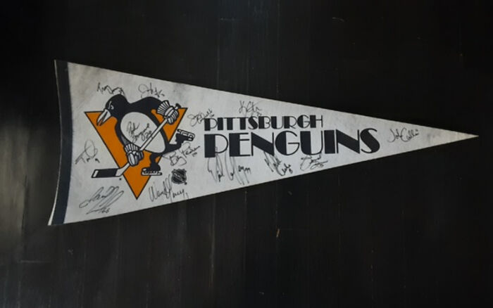 Mario Lemiuex, Paul Coffey, Mark Recchi (Hockey Hall Of Famers), And Team Mates