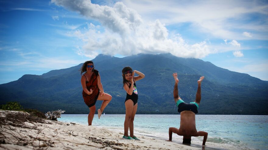 We Did Not Quit Our Jobs To Travel The World (40 Pics)