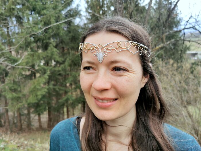 I Made An Elven Crown With Wire And A Moonstone (8 Pics)