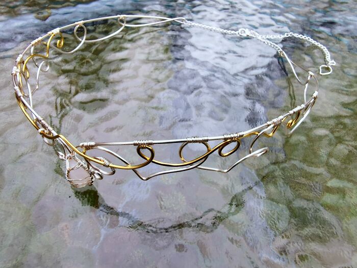 I Made An Elven Crown With Wire And A Moonstone (8 Pics)
