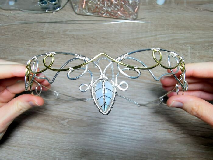 I Made An Elven Crown With Wire And A Moonstone (8 Pics)