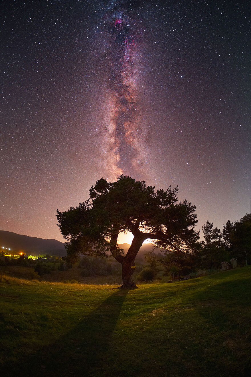 Moon Rise With The Milky Way And Cygnus Region