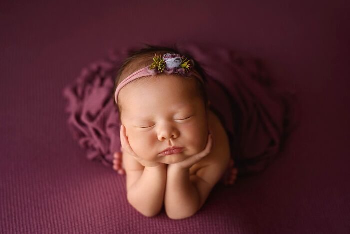Newborn Froggy Pose