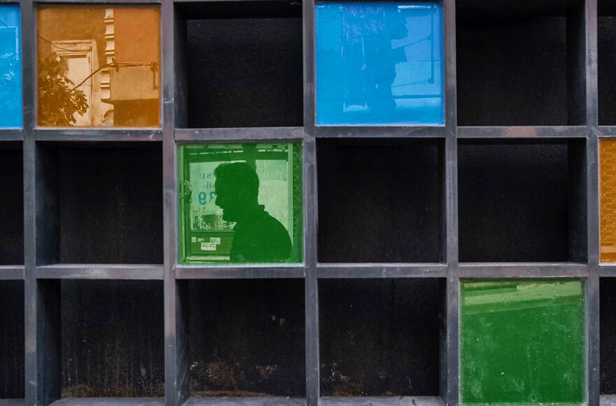 Photographer Serkan Tekin Captures Incredible Coincidences Of Everyday Life On The Streets